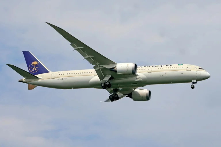 Airbus A320 | Global Airlines Cancel Flights After Airbus Recalls 6,000 Aircraft